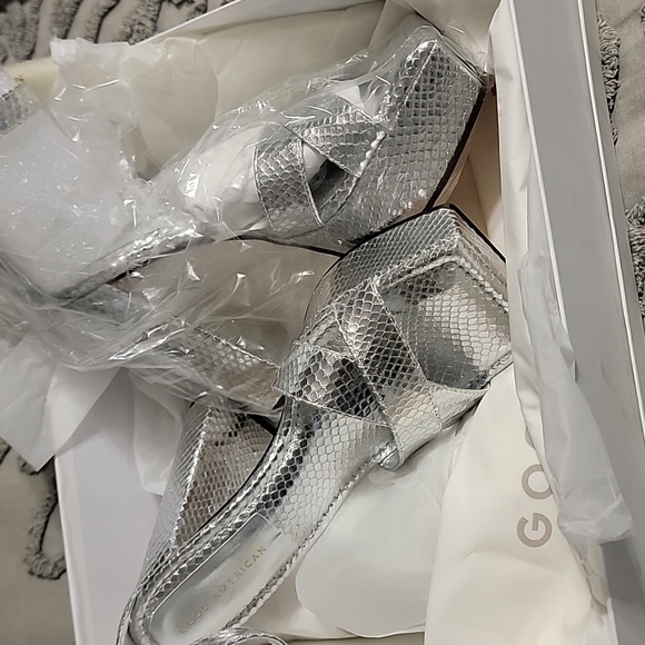 Good american silver snake nwt 10.5 platform heels - Picture 5 of 5